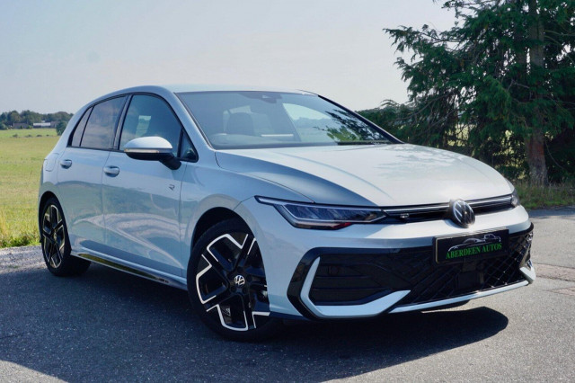 VOLKSWAGEN GOLF 1.5 TSI R-Line (2024/24)