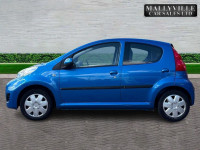 PEUGEOT 107