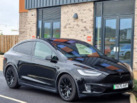 TESLA MODEL X