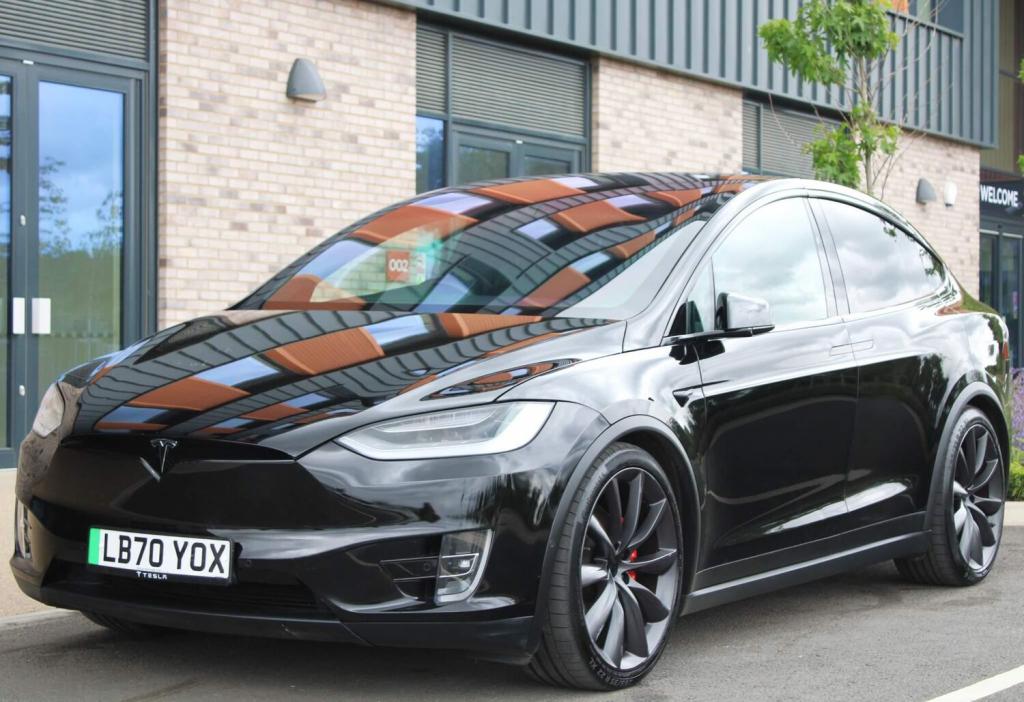 TESLA MODEL X