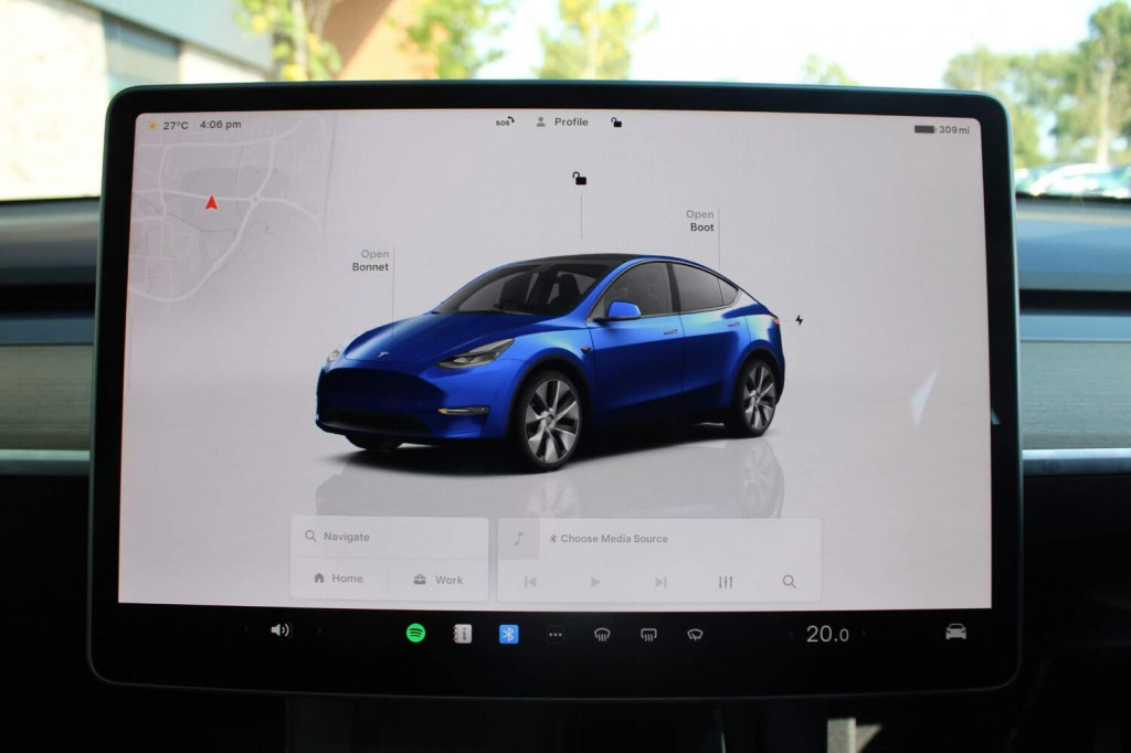 TESLA MODEL Y