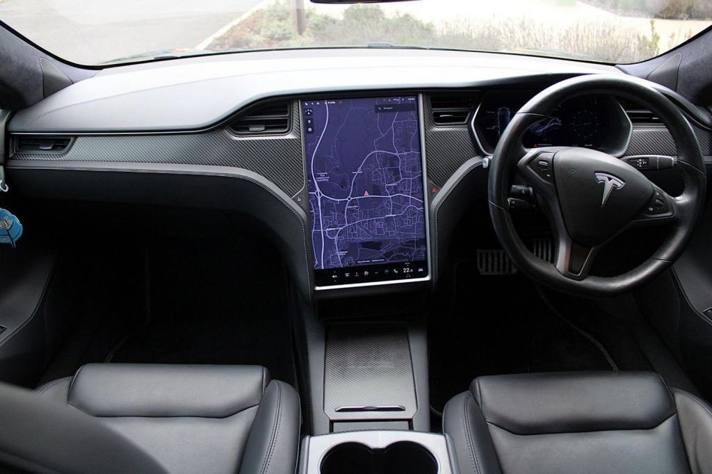 TESLA MODEL S