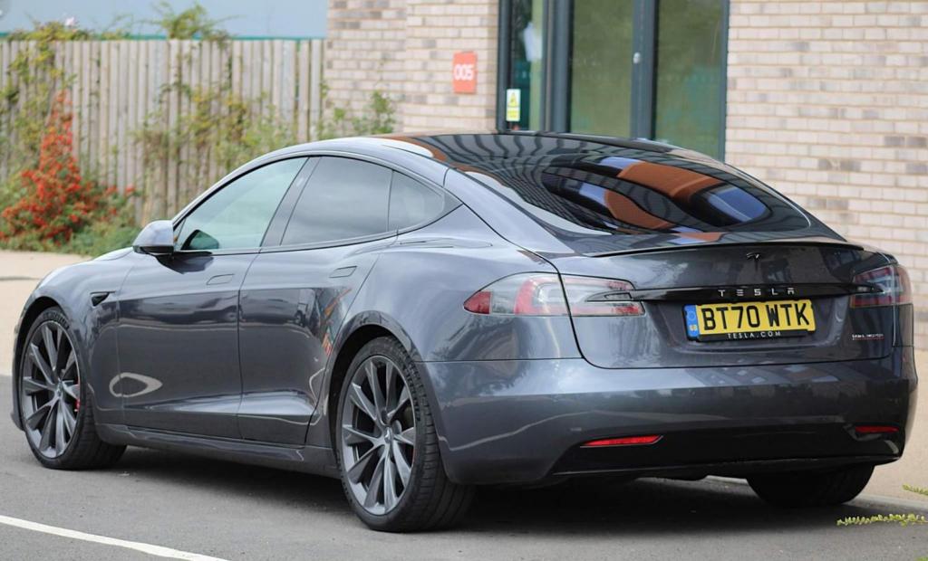 TESLA MODEL S