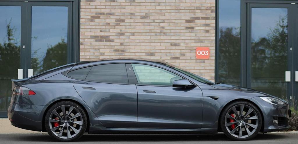 TESLA MODEL S