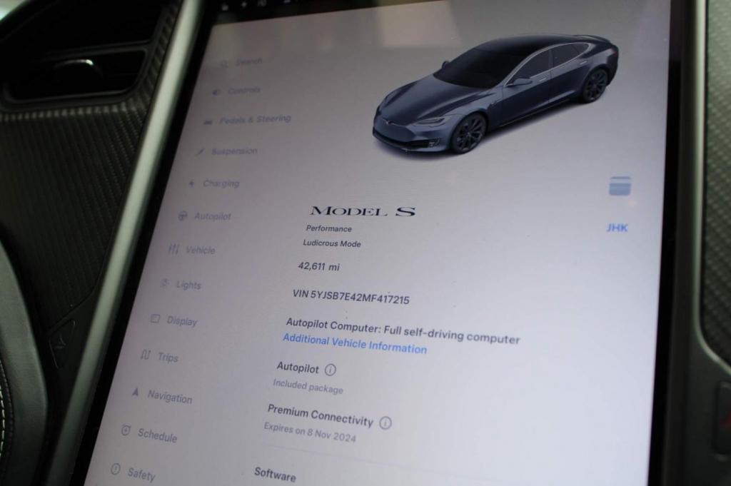 TESLA MODEL S