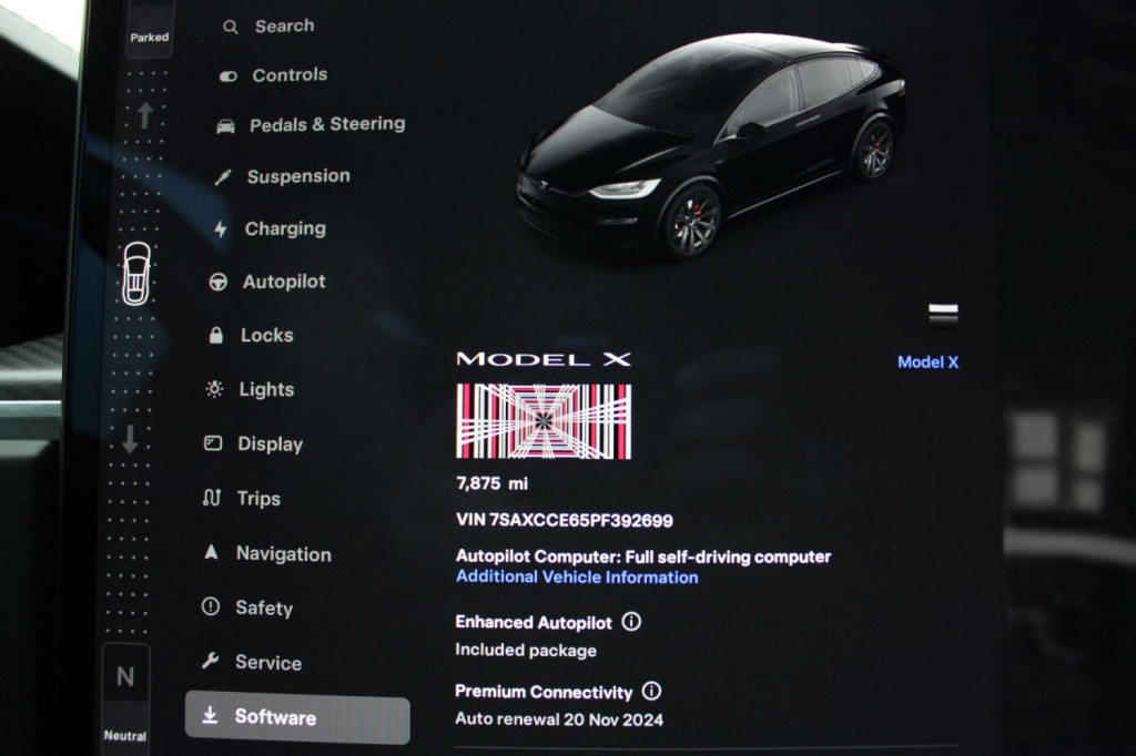 TESLA MODEL X
