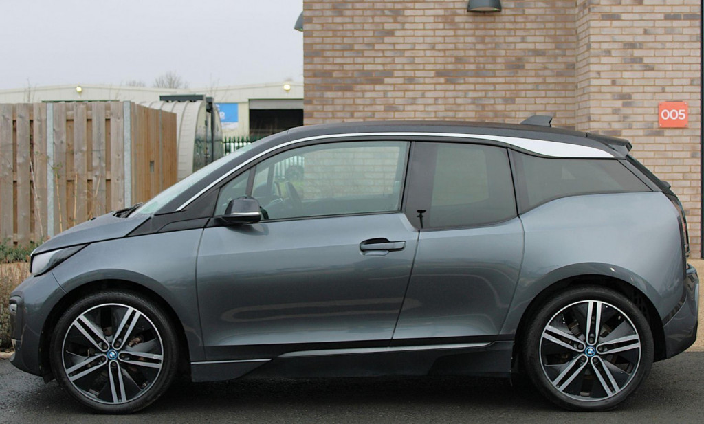 BMW I3