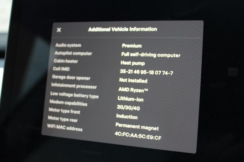 TESLA MODEL Y