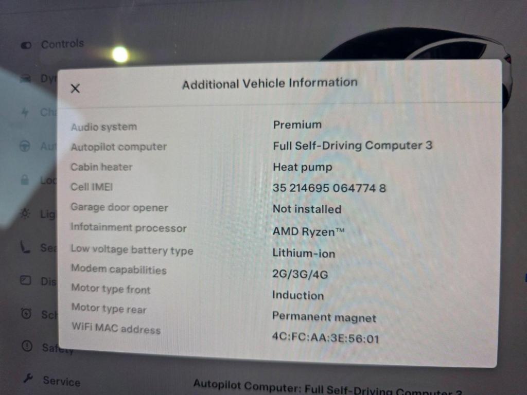 TESLA MODEL Y