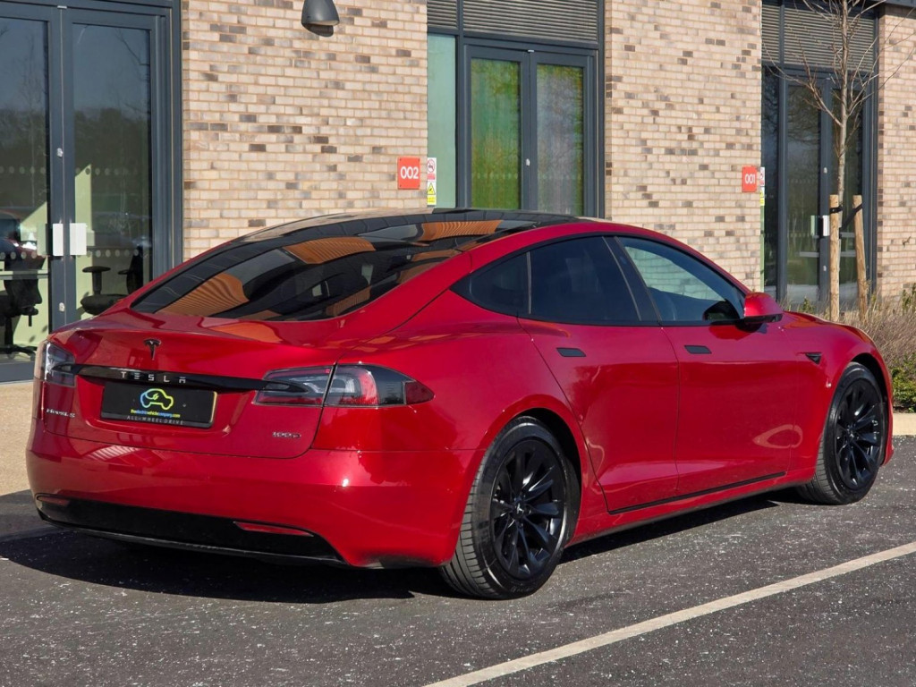 TESLA MODEL S