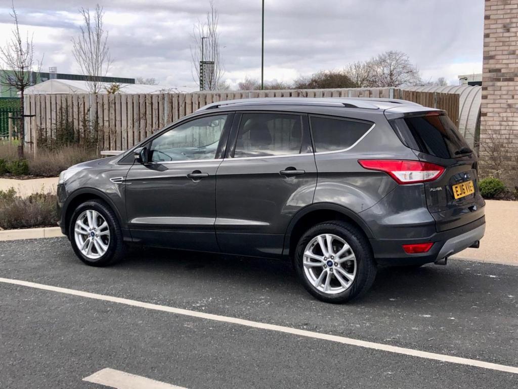 FORD KUGA