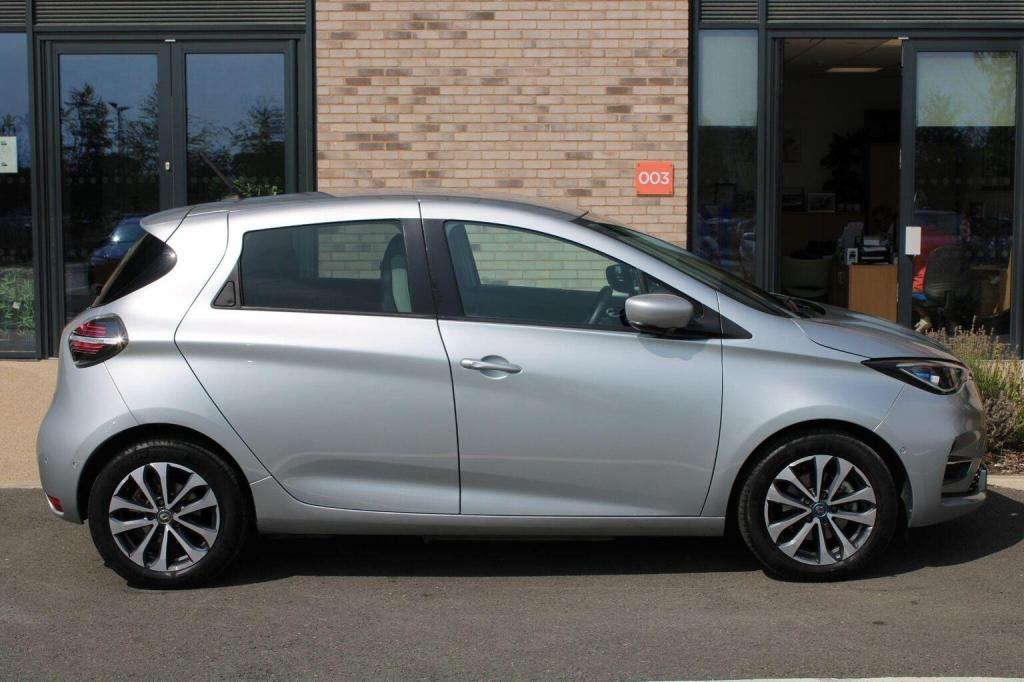RENAULT ZOE