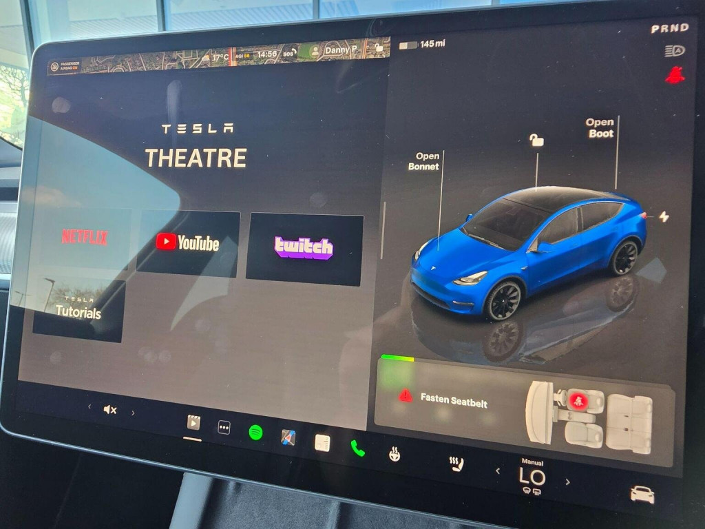 TESLA MODEL Y