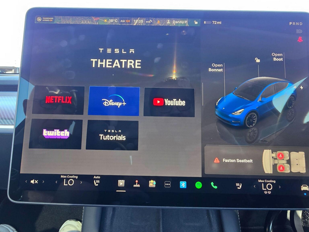 TESLA MODEL Y