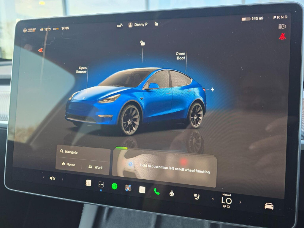 TESLA MODEL Y