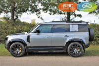 LAND ROVER DEFENDER 110