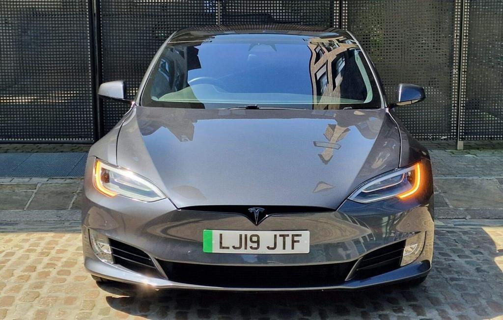 TESLA MODEL S