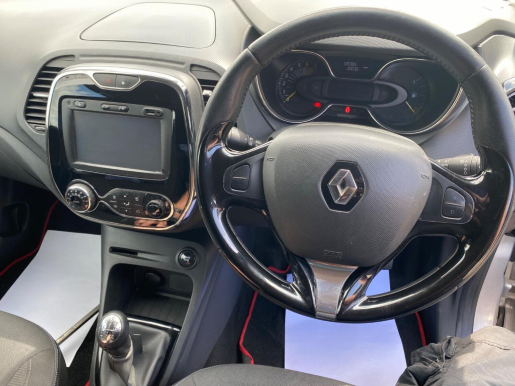 RENAULT CAPTUR
