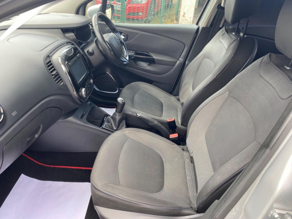 RENAULT CAPTUR