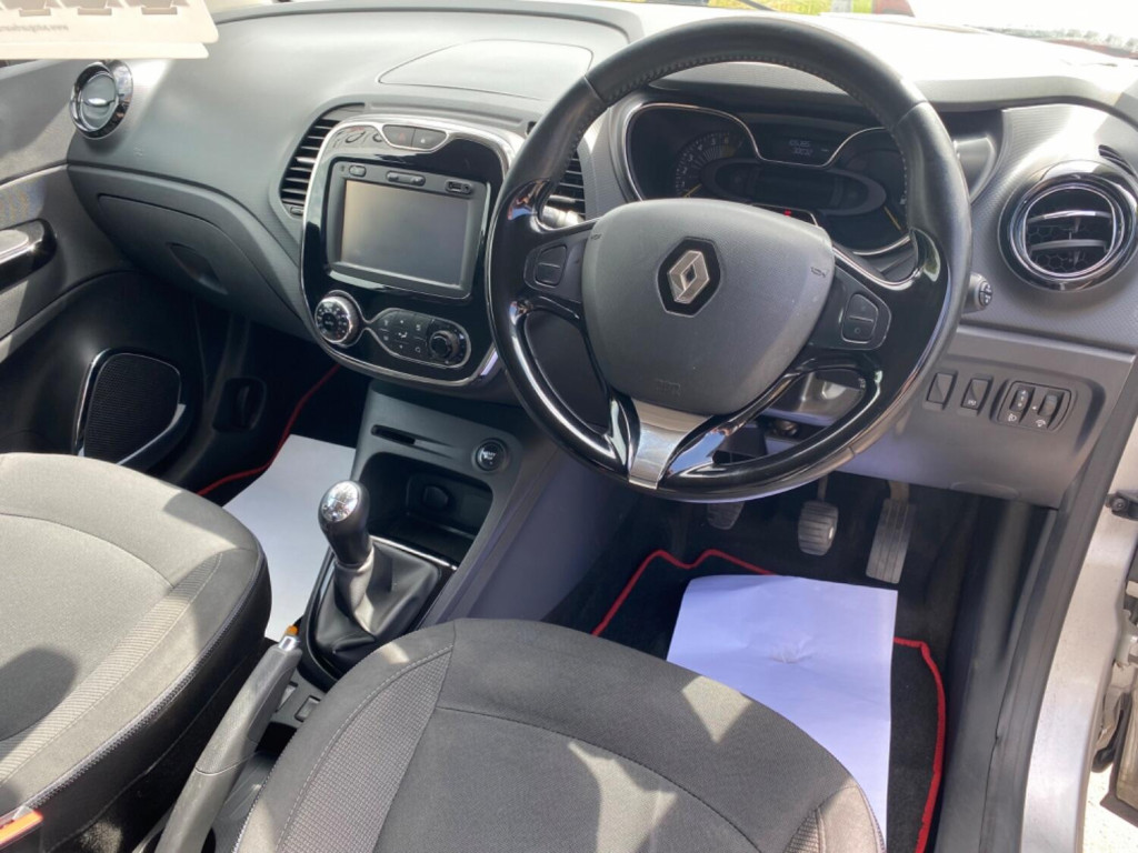 RENAULT CAPTUR