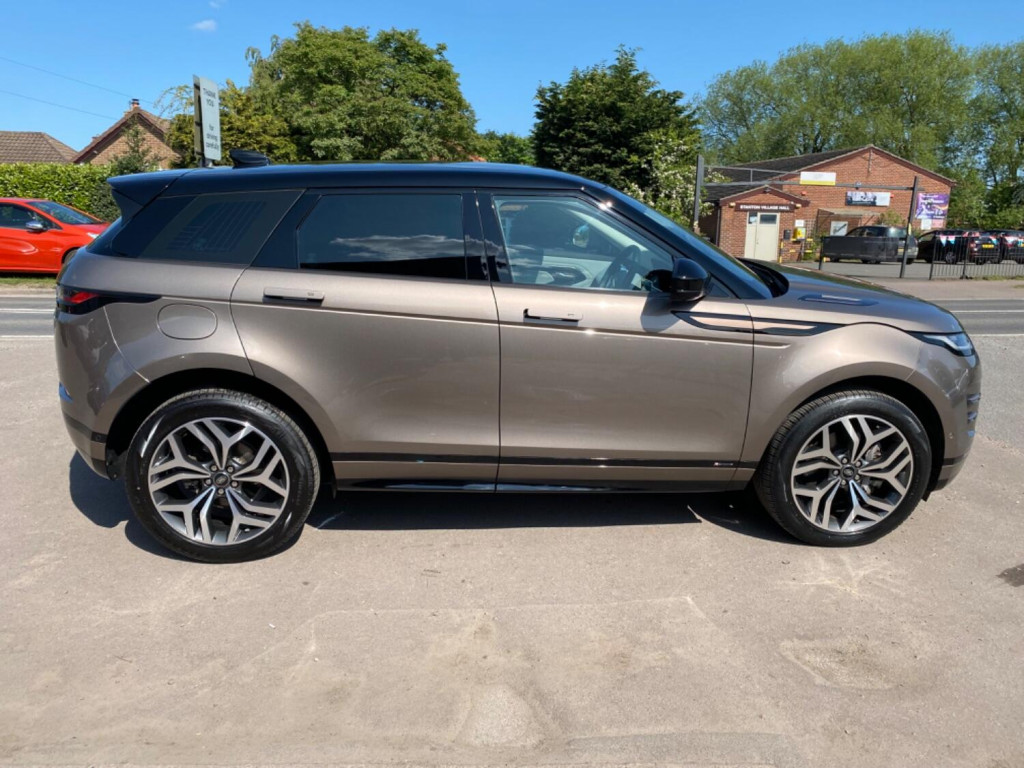 View LAND ROVER RANGE ROVER EVOQUE 2.0 D180 R-Dynamic HSE * High Spec *