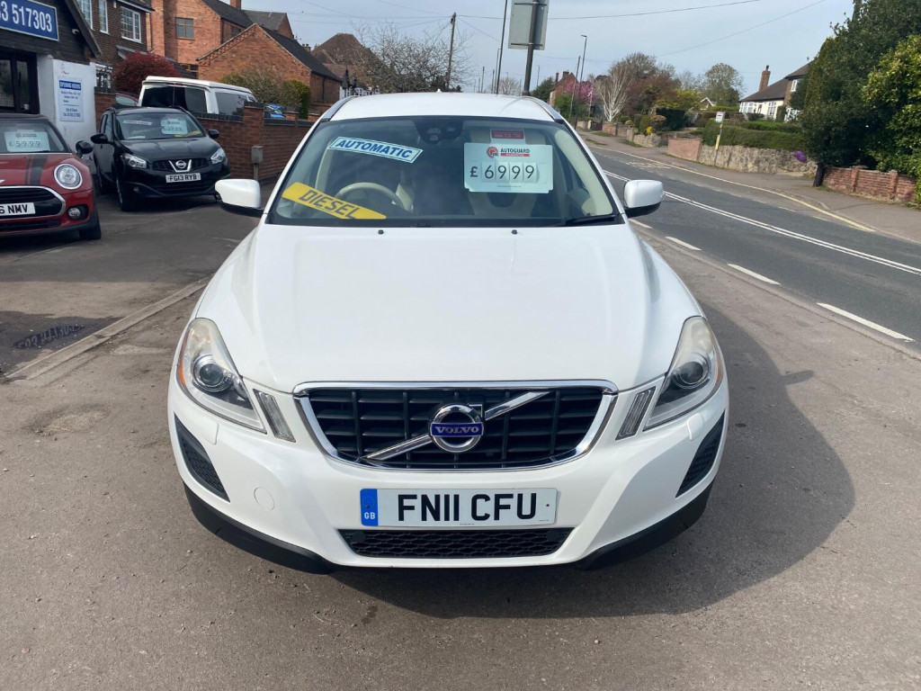 View VOLVO XC60 2.0 D3 SE Lux Automatic / two tone leather trim