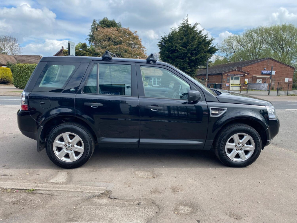 View LAND ROVER FREELANDER 2 2.2 TD4 GS **36000 miles** service history * leather*last owner 6 years* 
