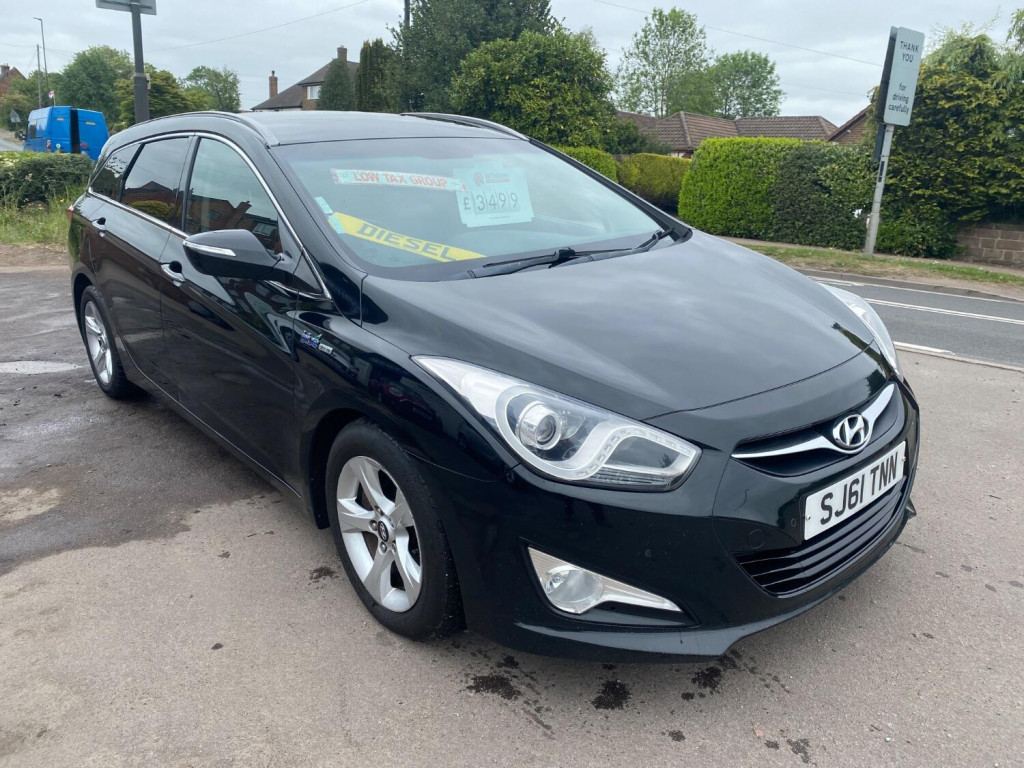 View HYUNDAI I40 1.7 CRDi Blue Drive Style estate * £35 Road Tax * Sat Nav * Reverse Camera *