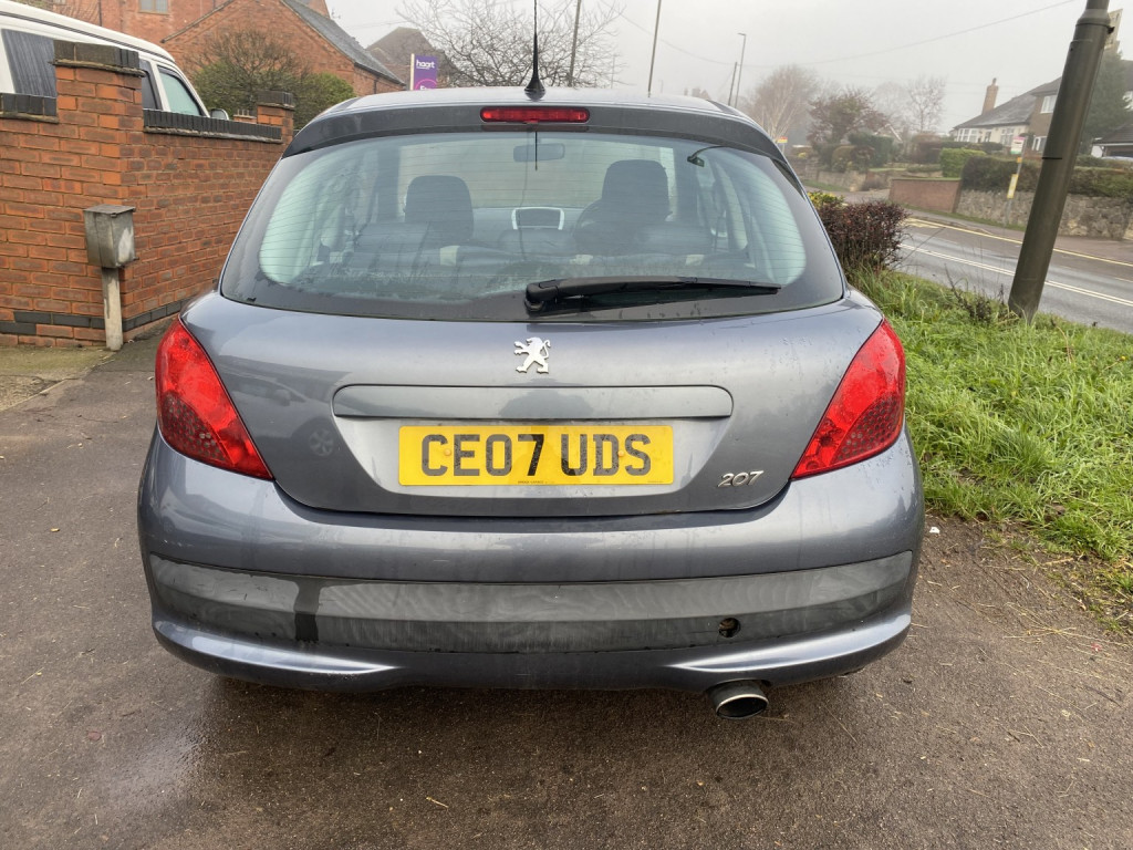 View PEUGEOT 207 1.6 HDi Sport