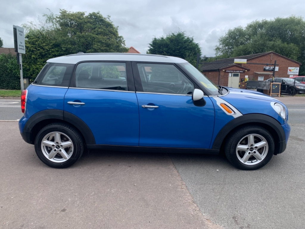 View MINI COUNTRYMAN 1.6 COOPER D **PEPPER PACK**