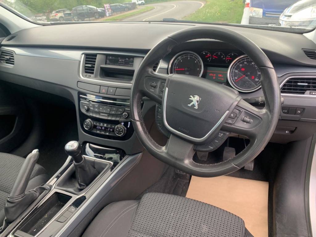 PEUGEOT 508