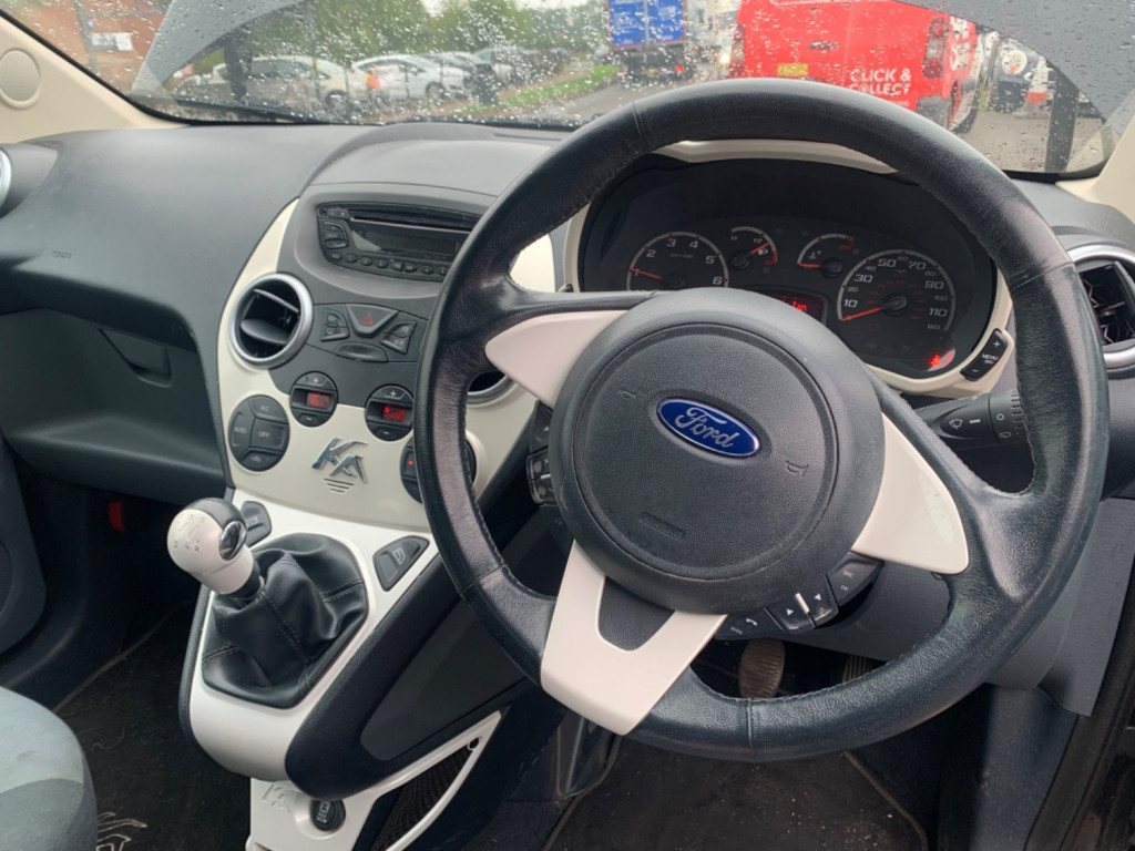 FORD KA