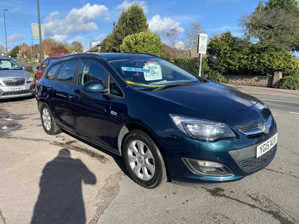 View VAUXHALL ASTRA 1.6 DESIGN CDTI ECOFLEX SS TOURER ESTATE**£20 ROAD TAX**