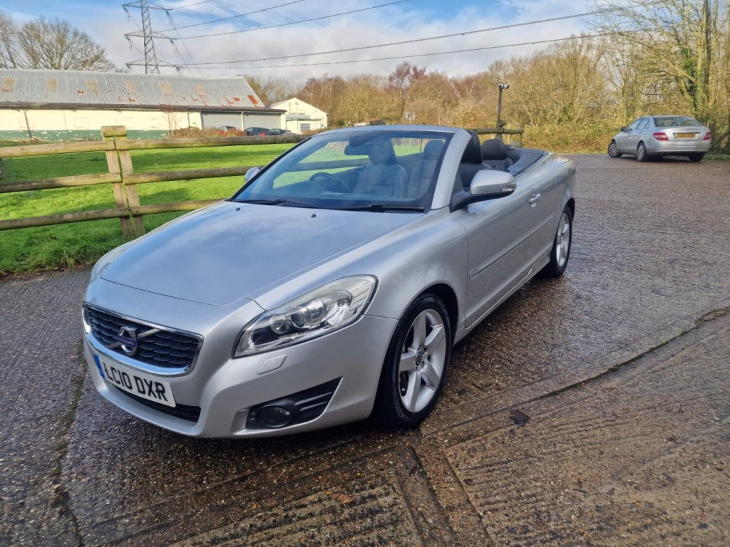 VOLVO C70 2010 VOLVO C70 2.4 D5 SE Lux AUTO **JUST 88,000 MILES** FSH LOVELY!