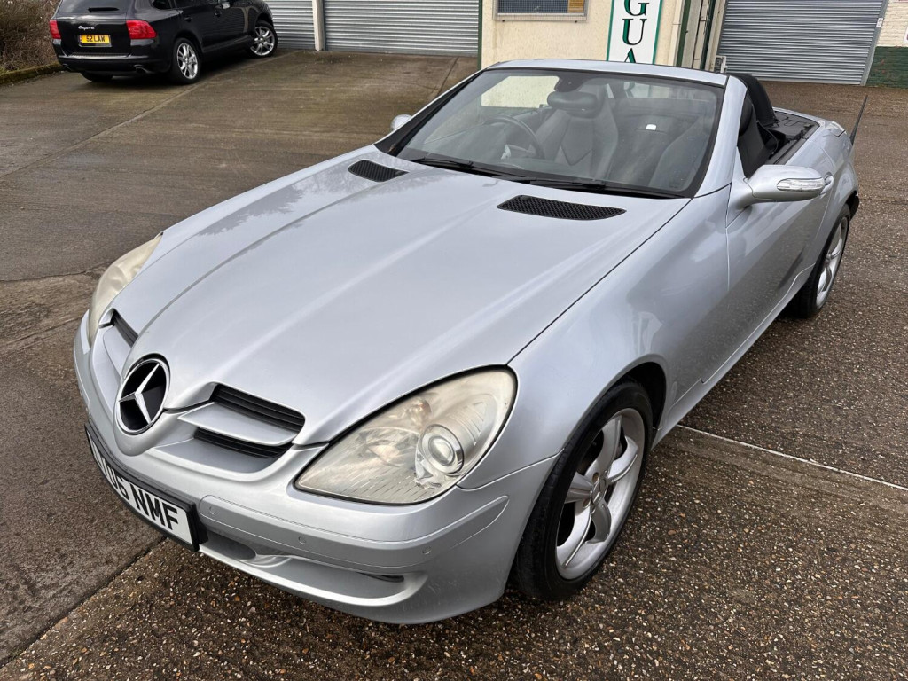 MERCEDES-BENZ SLK MERCEDES-BENZ SLK 2006 MERCEDES-BENZ SLK 350 AUTO **JUST 119,00 MILES** FSH LEZ FREE
