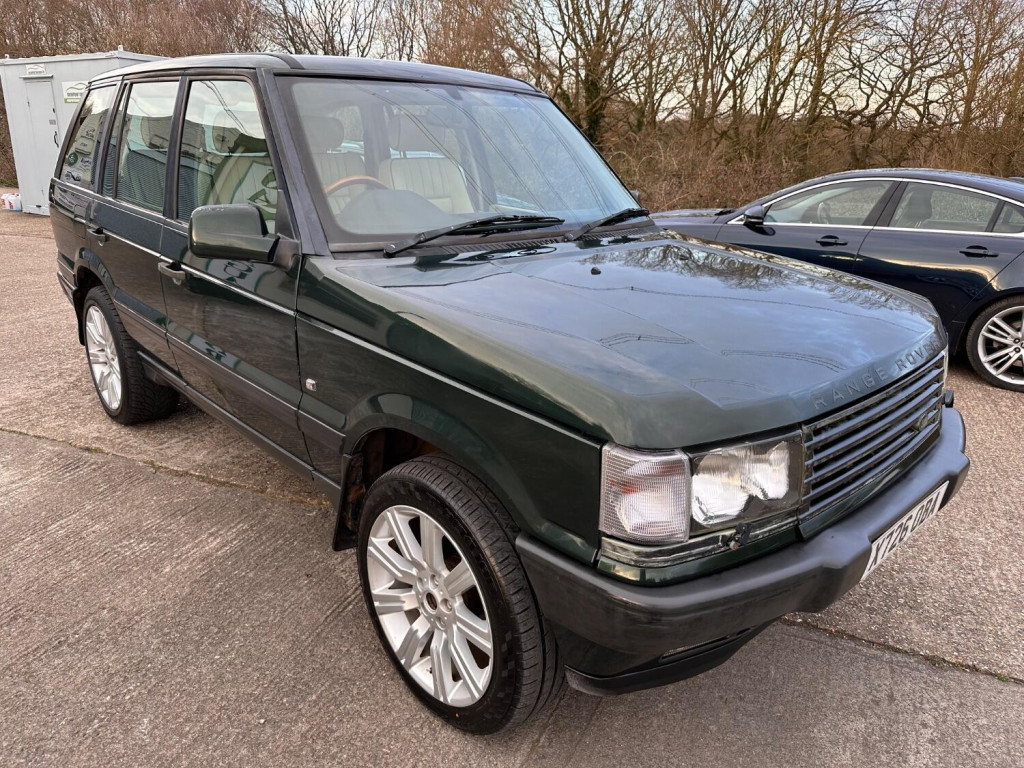 LAND ROVER RANGE ROVER 2001 LAND ROVER RANGE ROVER 4.0 HSE AUTO **JUST 108,000 MILES** NEW MOT