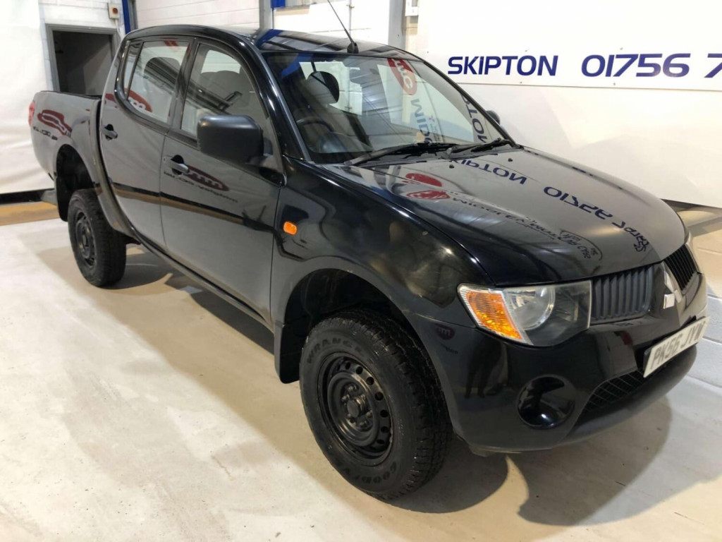 MITSUBISHI L200 2006 MITSUBISHI L200 2.5 DI-D DC 4Work 4WD **JUST 121,000 MILES** NO VAT