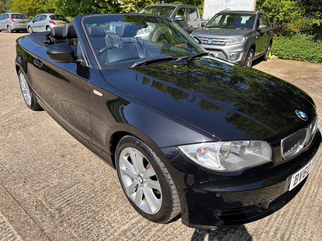 BMW 1 SERIES  2010 BMW 118i SE CONVERTIBLE **JUST 67,000 MILES** FSH LOVELY!