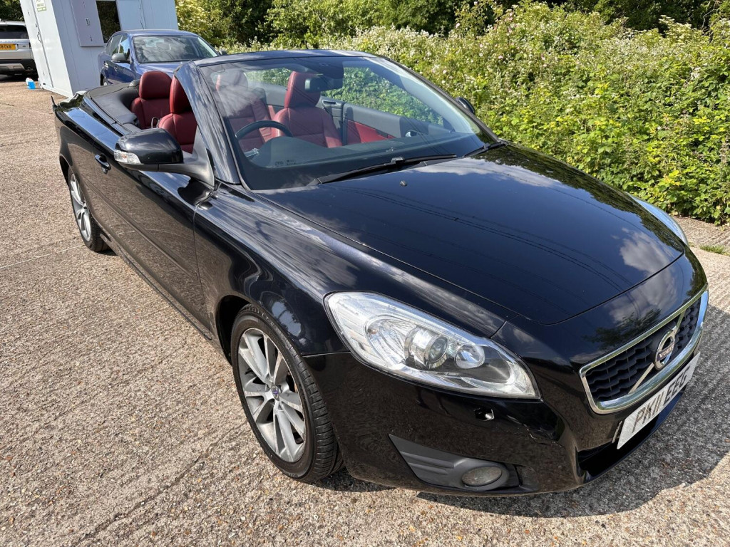 VOLVO C70 2011 VOLVO C70 2.0 D3 SE 198,000 MILES *FSH NEW MOT*