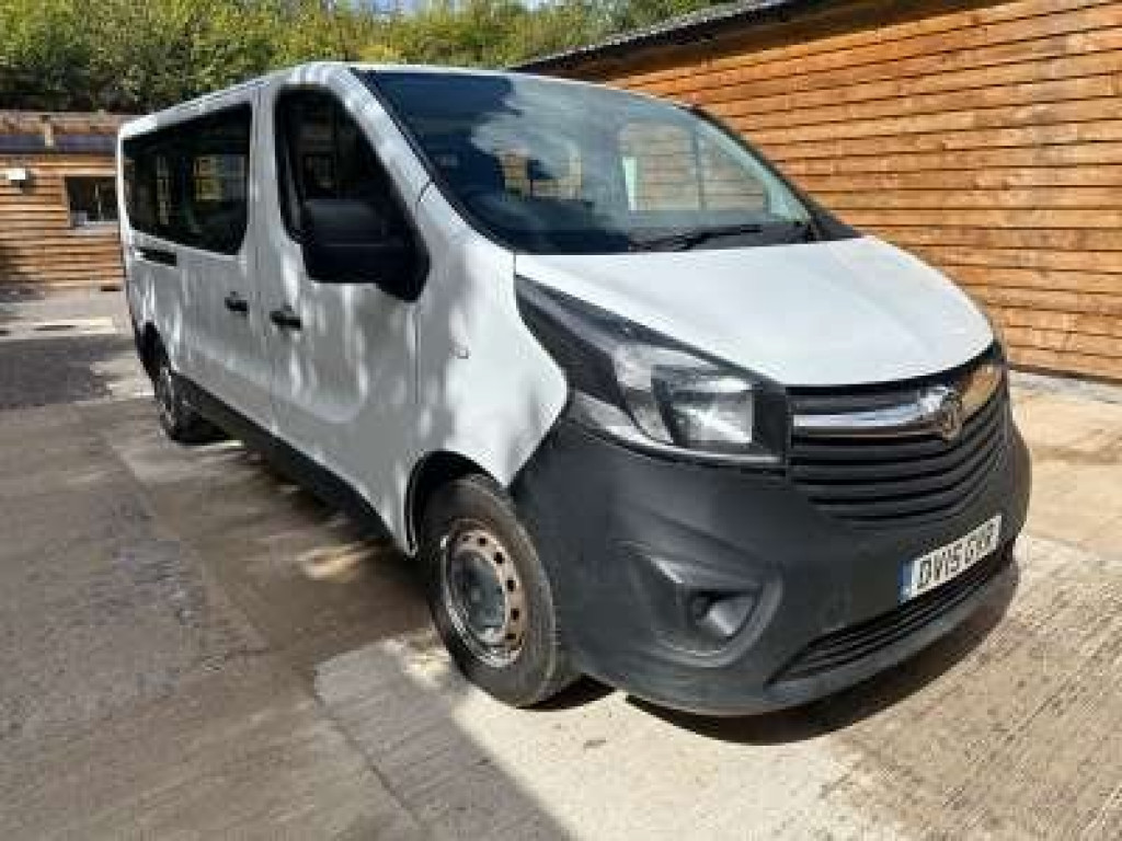 VAUXHALL VIVARO 1.6 CDTi 9 SEATER LWB NEW MOT NO VAT
