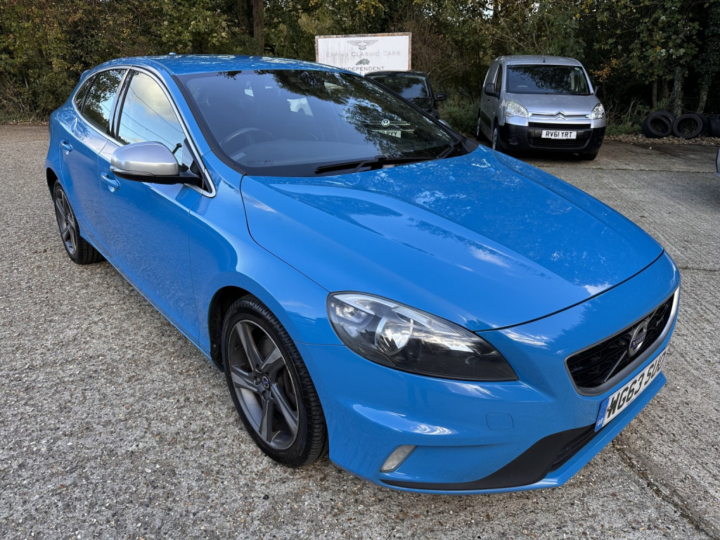 VOLVO V40 2.0 D3 R-Design Nav
