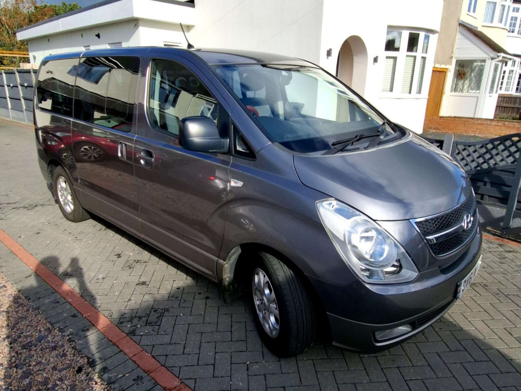 HYUNDAI I800 2.5 CRDi Style 8 SEATS LOW MILEAGE FSH NEW MOT