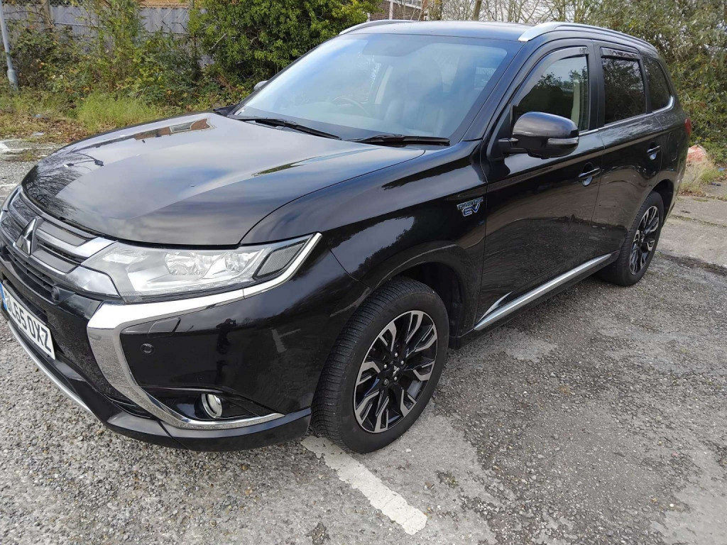 MITSUBISHI OUTLANDER 2.0 h 12kWh GX4hs AUTO LEZ FREE NEW MOT 