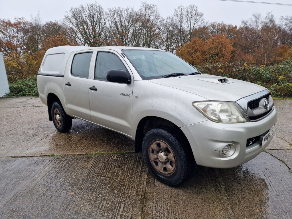 TOYOTA HILUX 2009 TOYOTA HILUX 2.5 D4-D HL2 DC 4WD