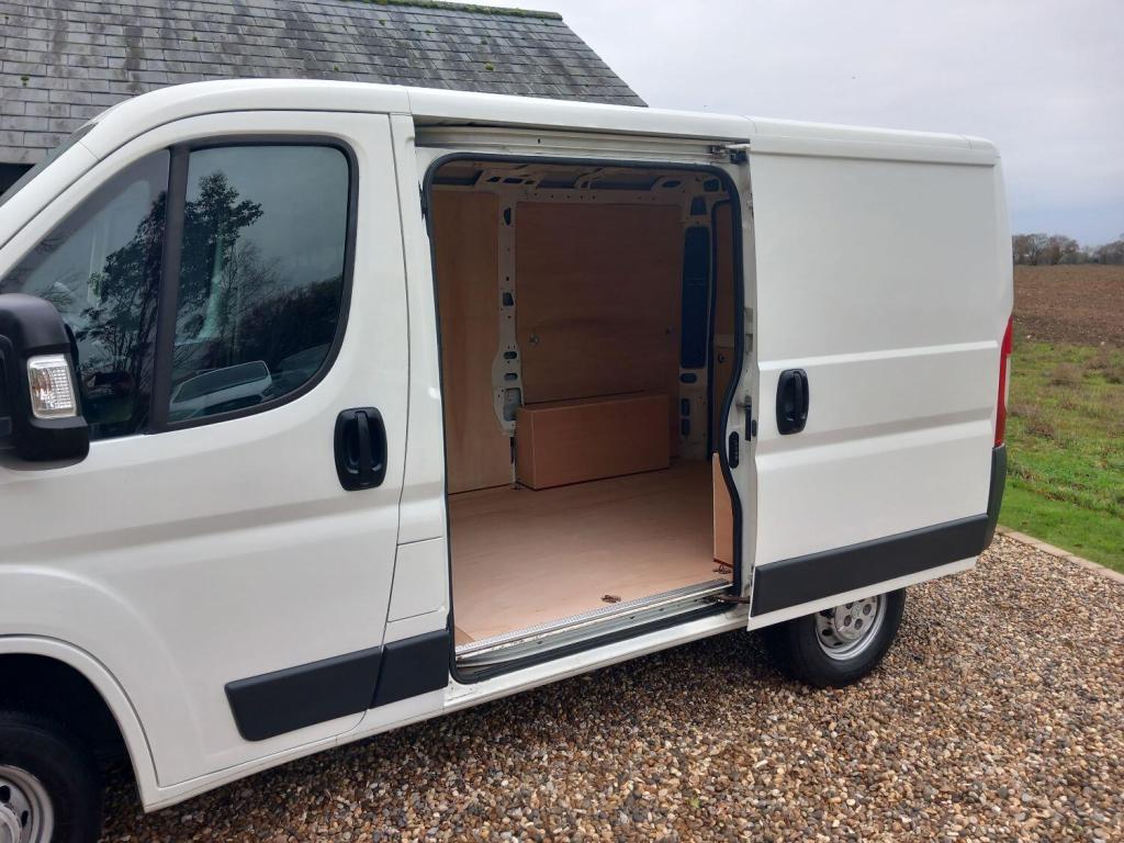 PEUGEOT BOXER