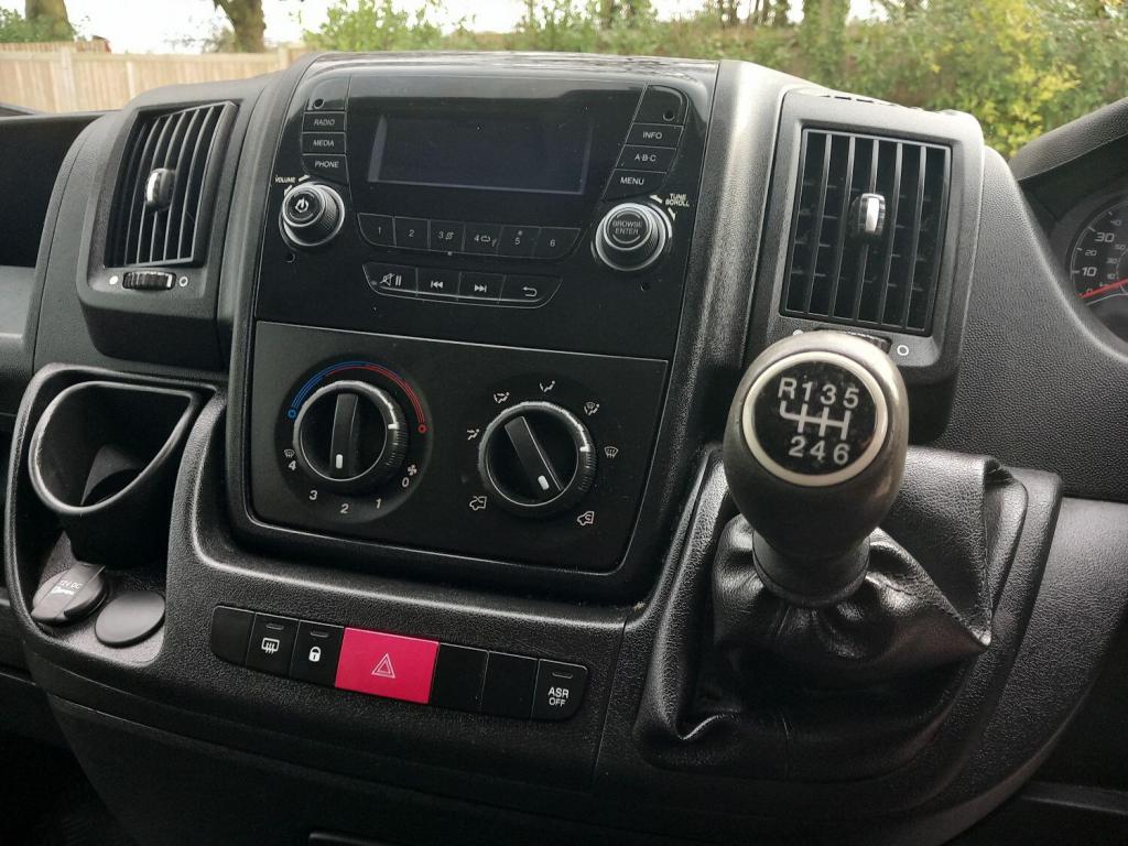 PEUGEOT BOXER