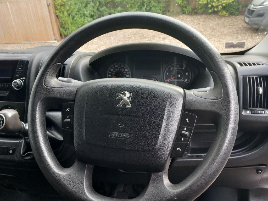 PEUGEOT BOXER