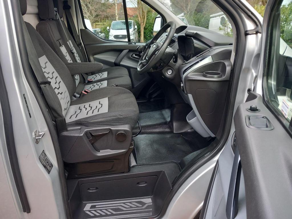 FORD TRANSIT CUSTOM