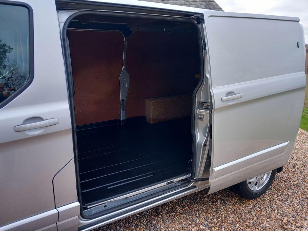 FORD TRANSIT CUSTOM