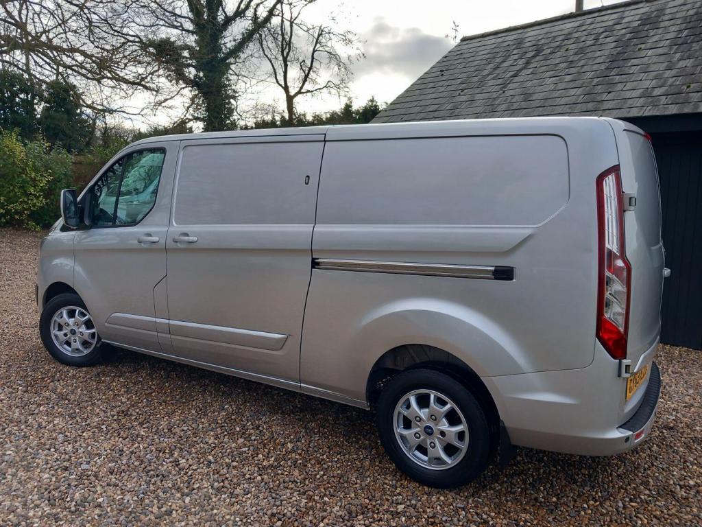 FORD TRANSIT CUSTOM